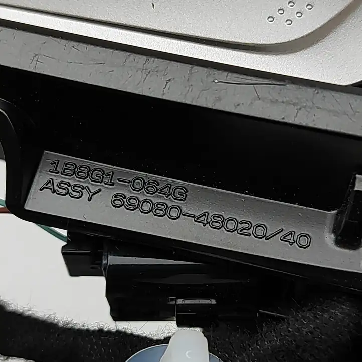 Lexus RX 450h (2019 - )  6908048020 Внутренняя ручка