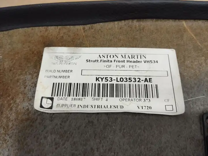 Aston Martin DB11 (2016 - ) KY53L03532AE Накладка стоек лобового стекла — фото 9