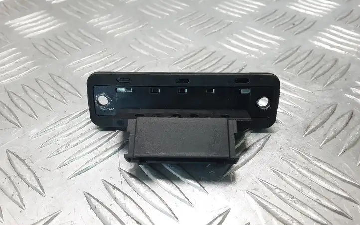 Mercedes-Benz Vito Viano W639 (2010 - 2015) 6398200011 Контакт двери — фото 3