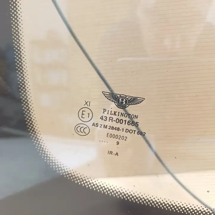 Bentley Flying Spur (2013 - 2019) 43R001665 Заднее стекло — фото 4