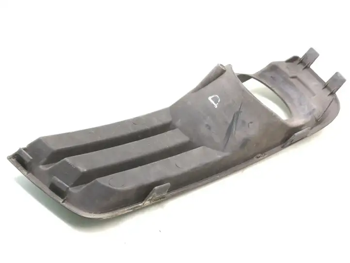 Ford Focus C-MAX (2003 - 2010)  3M51R19952AD Нижняя решётка (из трех частей)