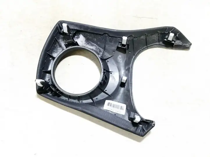 Toyota Yaris (2014 - 2019) 554040d080 Прочие детали салона — фото 2