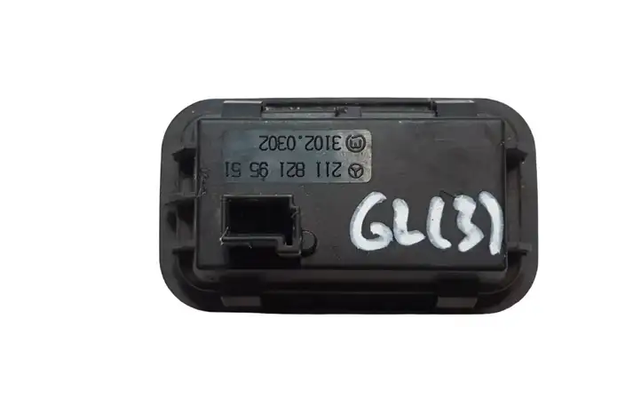 Mercedes-Benz GL X164 (2006 - 2012) 2118219551 Кнопка открытия задней двери — фото 2