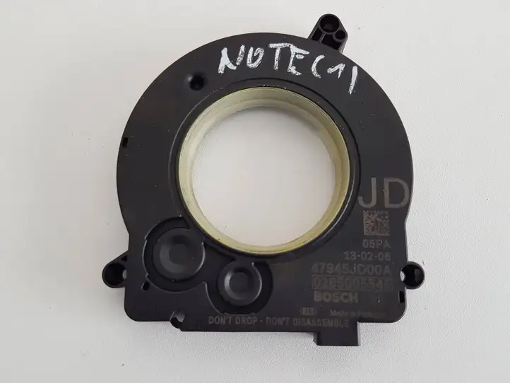 Nissan Note (E11) (2006 - 2014) 47945JD00A Датчик угла поворота руля — фото 1