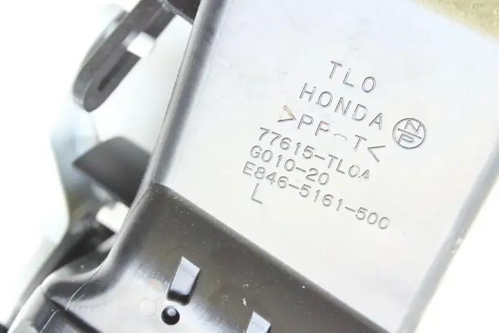 Honda Accord (2008 - 2016) 77615TL0A Воздушная решетка панели — фото 4
