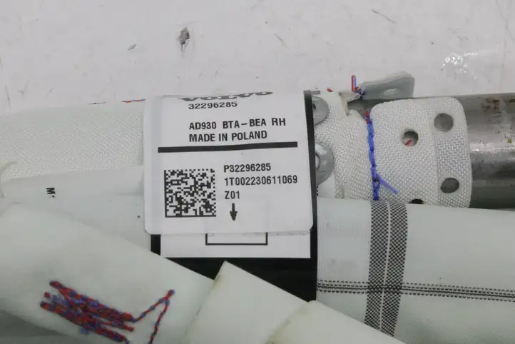 Volvo XC40 (2017 - ) 32296285 Боковая подушка безопасности шторка — фото 6