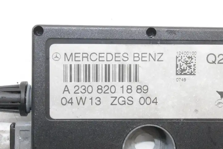 Mercedes-Benz SL R230 (2001 - 2012) A2308201889 Усилитель антенны — фото 9