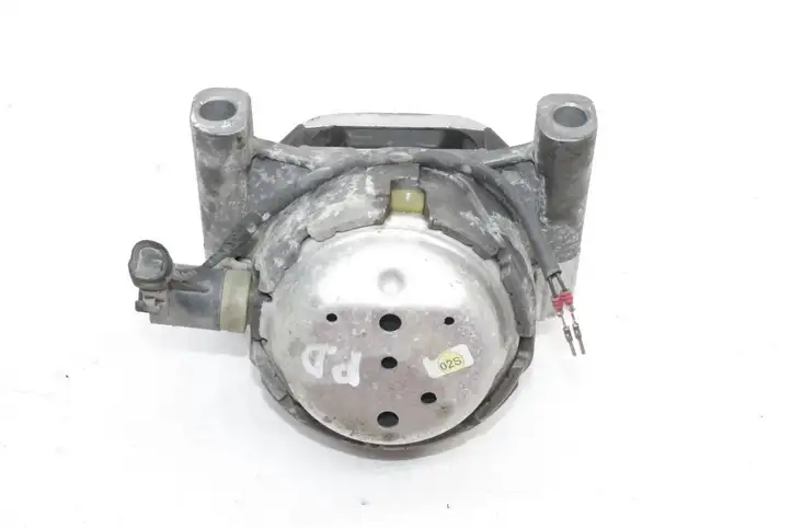 Audi A8 S8 D4 4H (2010 - 2014) 4G0199382AE Опора двигателя — фото 1