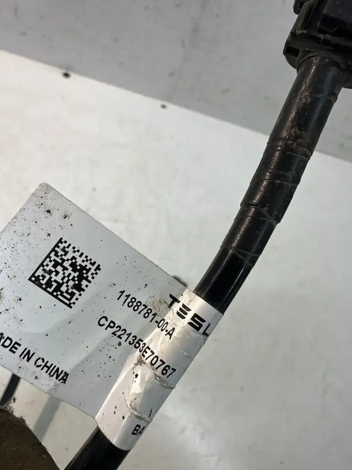 Tesla Model 3 (2017 - 2023) 118878100A Проводка тормозной системы — фото 3