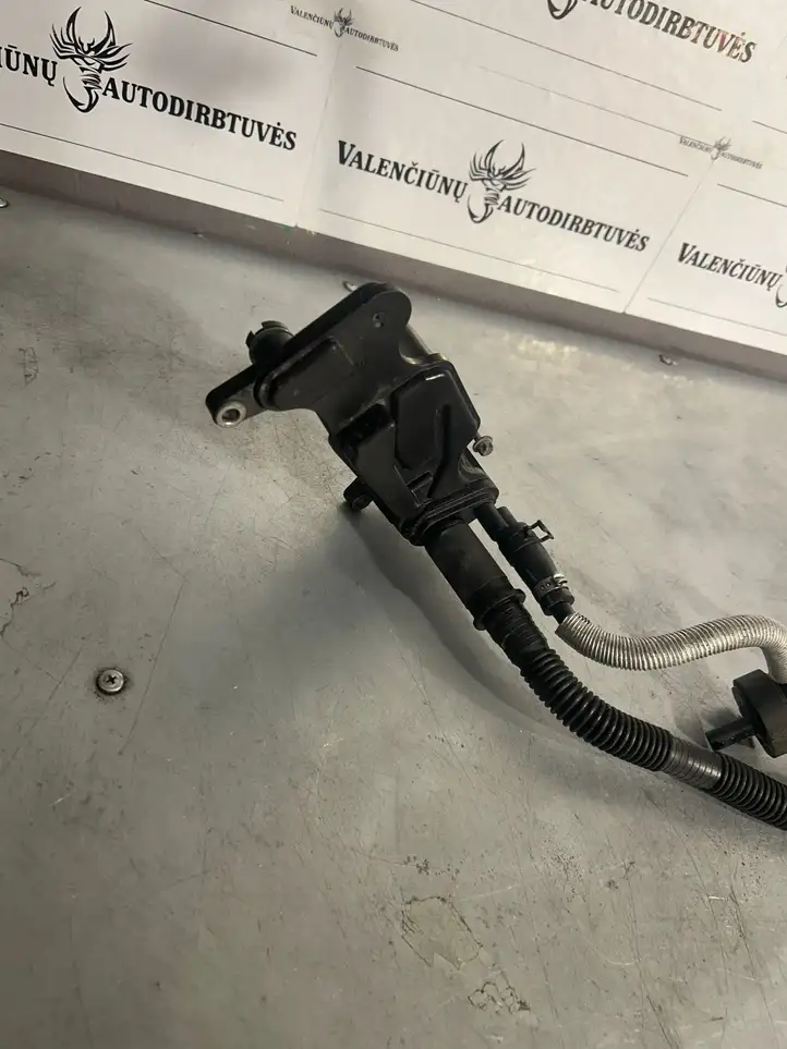 Mercedes-Benz B-class W246 (2014 - 2018) A2700180000 Шланг сапуна — фото 4