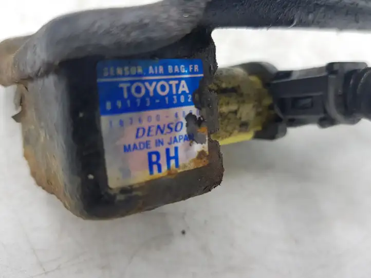 Toyota Corolla Verso E121 (2001 - 2004) 8917313020 Датчик удара SRS — фото 2