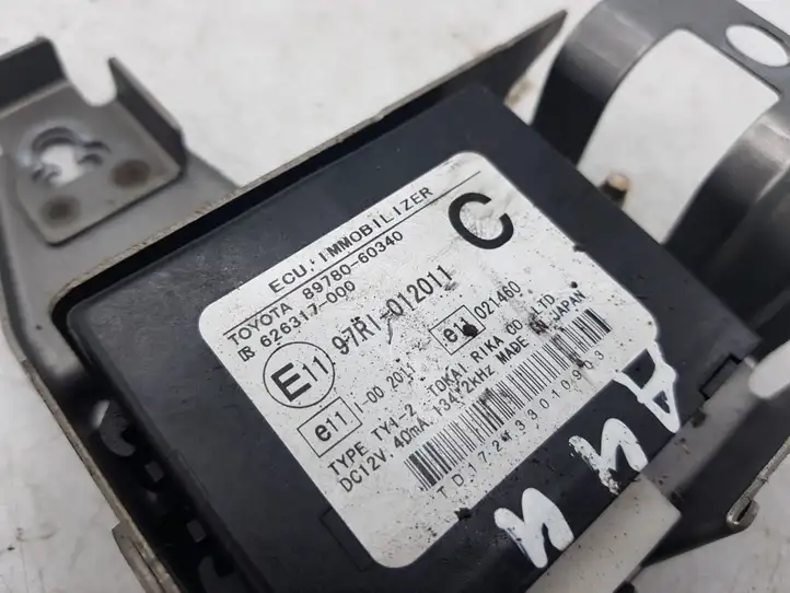 Toyota Land Cruiser (J120) (2002 - 2009) 8978060340 Блок иммобилайзера — фото 2