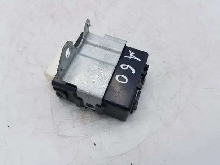 Toyota Auris 150 (2006 - 2012) 8594002040 Реле стеклоочистителей — фото 3