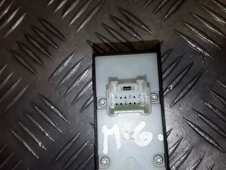 Mazda 6 (2007 - 2009) 03099450 Другие включатели / ручки/ переключатели — фото 3