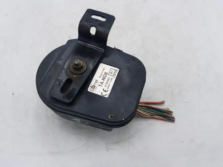 Toyota Corolla E120 E130 (2004 - 2007) 812050884 Сирена сигнализации — фото 2