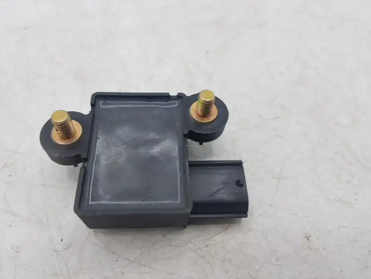 Toyota Corolla E120 E130 (2004 - 2007) 8986002020 Датчик удара SRS — фото 3