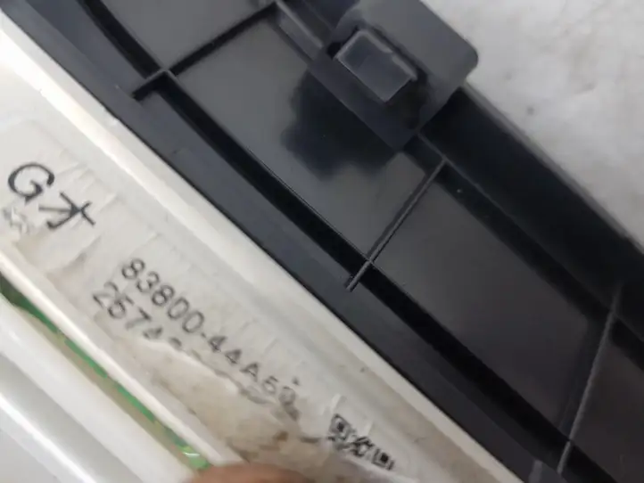 Toyota Avensis Verso (2001 - 2004) 8380044A50 Спидометр — фото 3