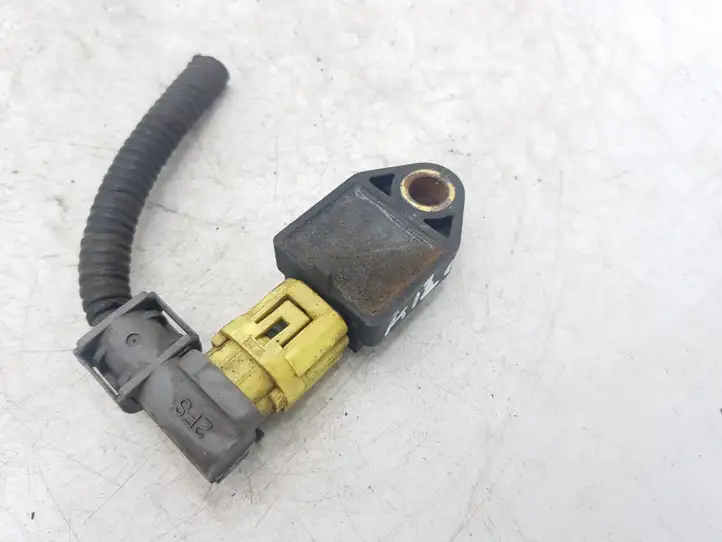 Toyota Corolla Verso E121 (2004 - 2007) 891730F010 Датчик удара SRS — фото 3