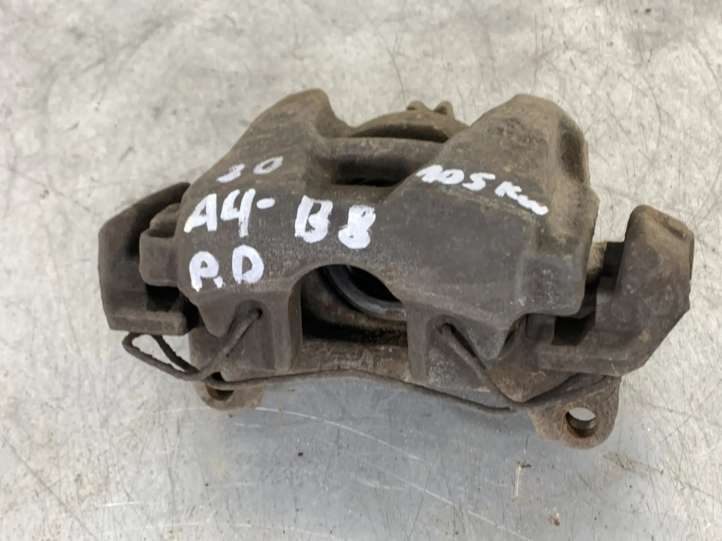 Audi A4 S4 B8 8K Priekinis suportas