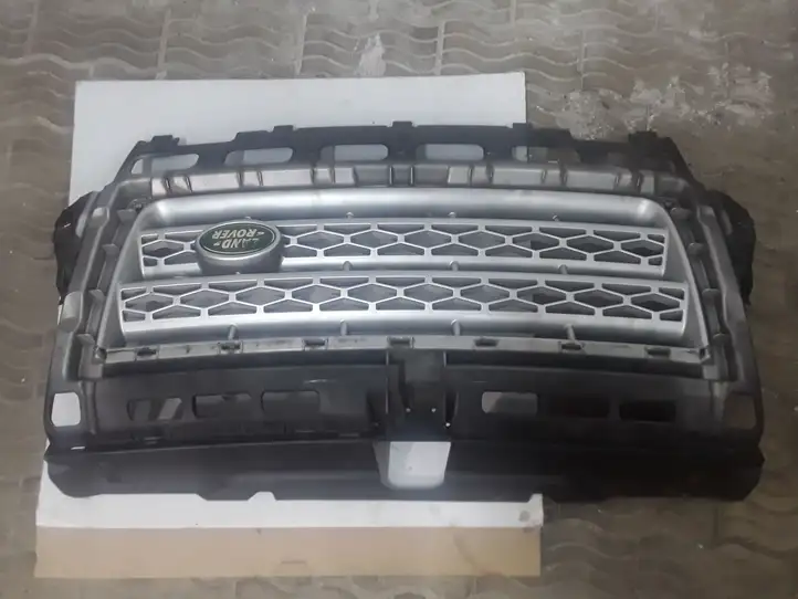 Land Rover Freelander 2 - LR2 (2006 - 2010) 6H5217D957 Верхняя решетка радиатора — фото 1