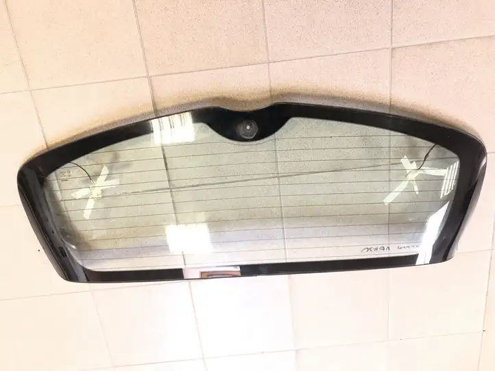 Toyota Corolla Verso AR10 (2004 - 2009) Стекло двери багажника — фото 1