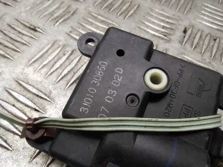 Nissan Qashqai (2006 - 2010) 3J01030850 Двигатель задвижки потока воздуха — фото 3