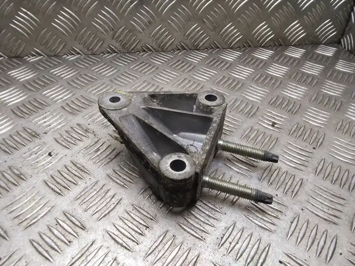 Ford Mondeo Mk III (2000 - 2007) 4S7Q6030AC Кронштейн двигателя — фото 1