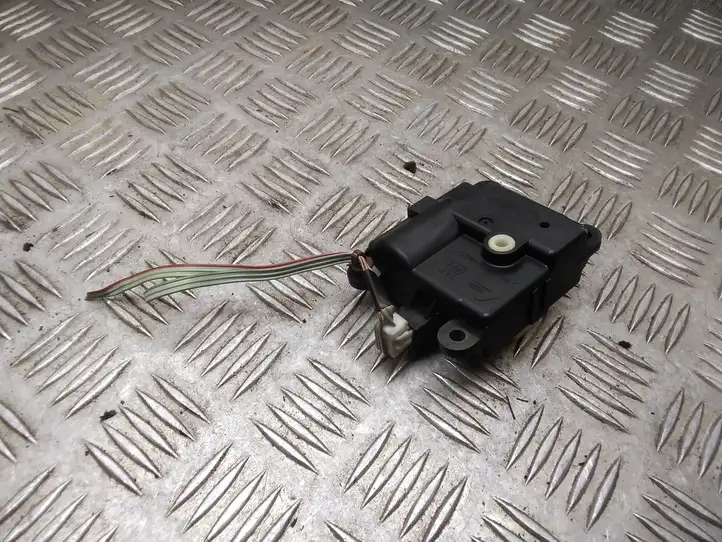 Nissan Qashqai (2006 - 2010) 3K01030840 Двигатель задвижки потока воздуха — фото 1