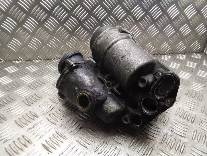 Volvo S60 (2000 - 2004) 6740273266 Кронштейн масляного фильтра — фото 3