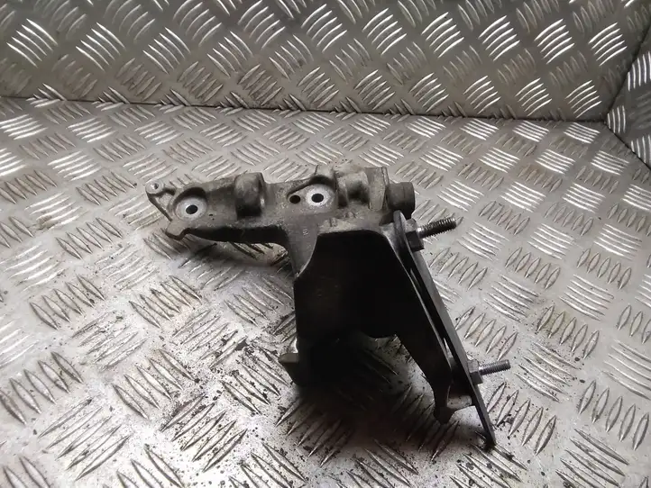 Citroen C4 I Picasso (2006 - 2013) 9685991680 Кронштейн генератора — фото 3