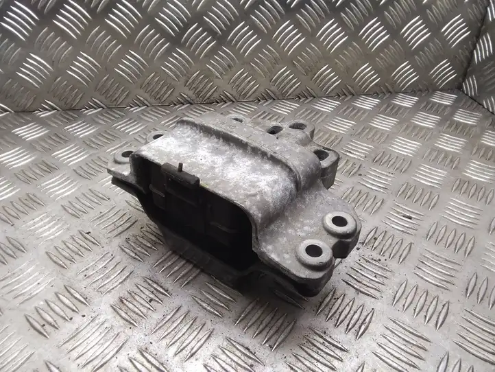 Audi A3/S3 8P (2004 - 2008) 1K0193555 Опора двигателя — фото 1