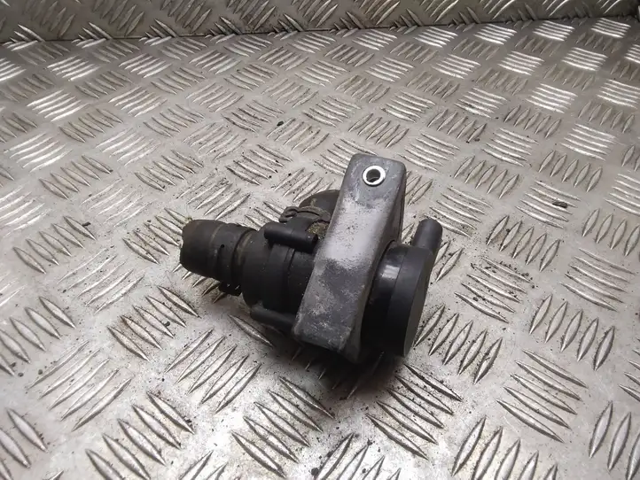 Audi A3/S3 8P (2004 - 2008) 1K0965561G Электроциркуляционный насос — фото 2