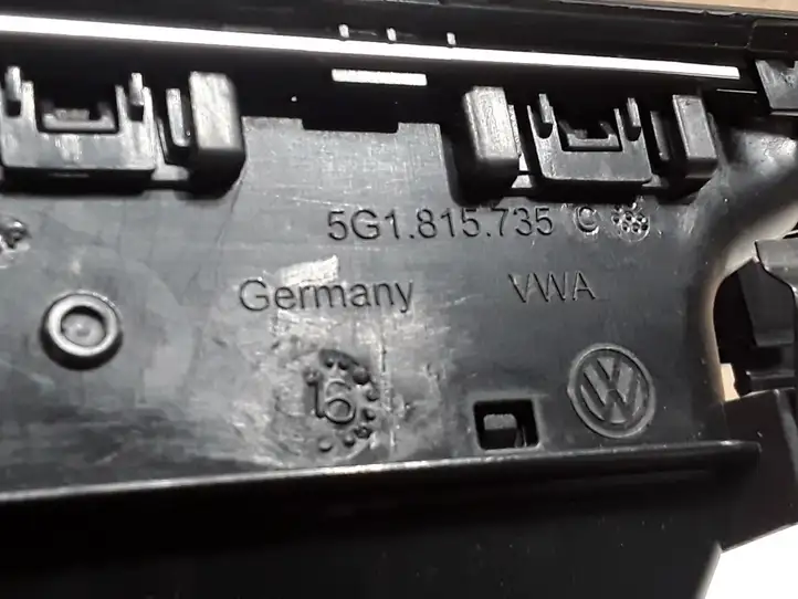 Volkswagen Golf VII (2013 - 2019) 5G1815735C Центральный воздушный дефлектор — фото 4