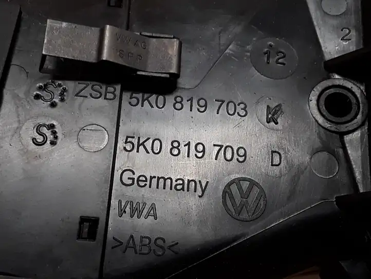 Volkswagen Golf VI (2009 - 2013) 5K0819703K Боковой воздушный дефлектор — фото 3