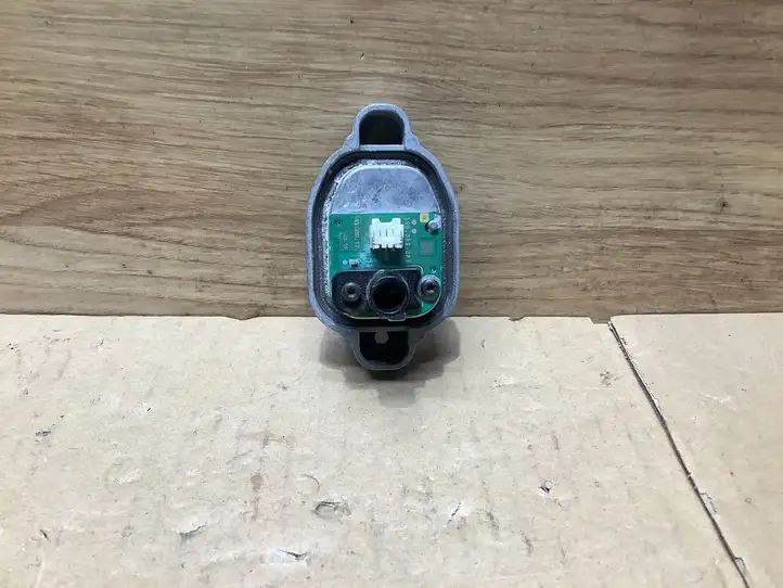 BMW 3 F30 F35 F31 (2012 - 2018) 20248400 LED модуль контроля — фото 1