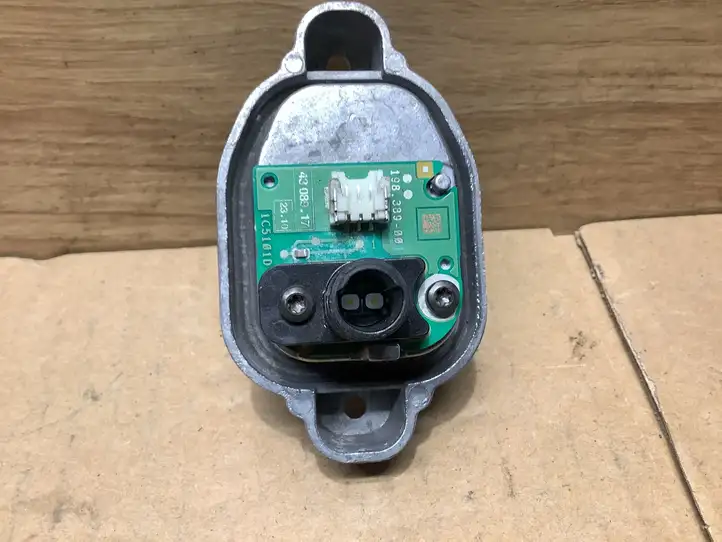 BMW 3 F30 F35 F31 (2012 - 2018) 20248400 LED модуль контроля — фото 3