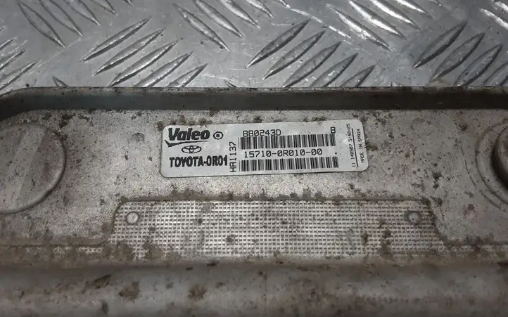 Toyota Avensis T250 (2006 - 2009) 157100R010 Кронштейн масляного фильтра — фото 2