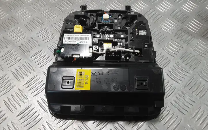 Kia Sportage (2018 - 2021) 95725F1000 Передняя подсветка — фото 6