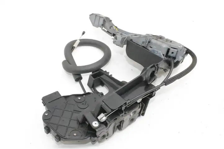 Jaguar XK - XKR (2004 - 2006) 6W83203A29DE Замок ручки двери — фото 2