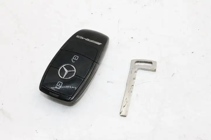 Mercedes-Benz A W177 (2018 - ) A1779059401 Ключ зажигания — фото 3