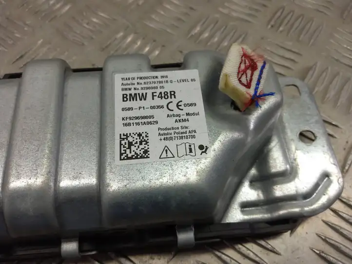 BMW X1 F48 F49 (2015 - 2022) 9296980 Коленная подушка безопасности — фото 10