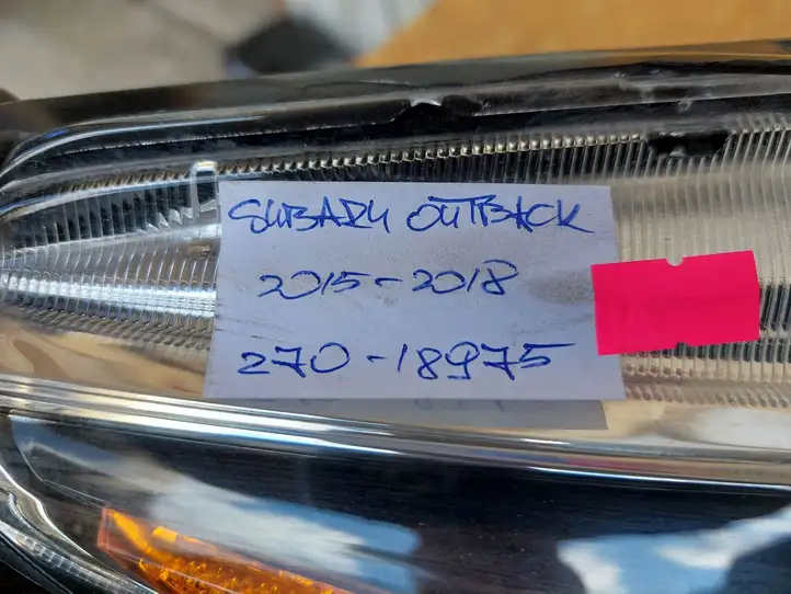 Subaru Outback (BS) (2014 - 2019) Передняя фара — фото 4