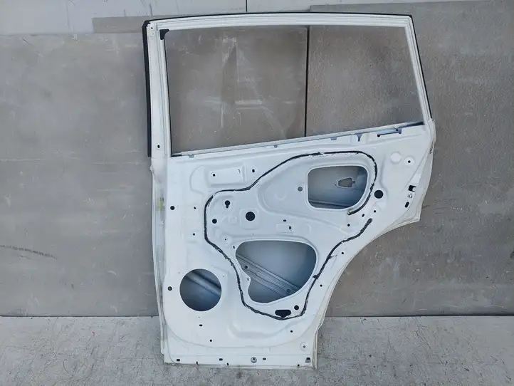 Toyota RAV 4 (XA40) (2012 - 2018) Задняя дверь — фото 8