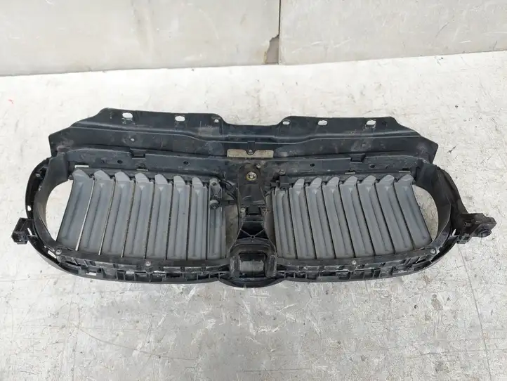 BMW 7 G11 G12 (2015 - 2022) 5113187156 Дефлектор воздуха — фото 2
