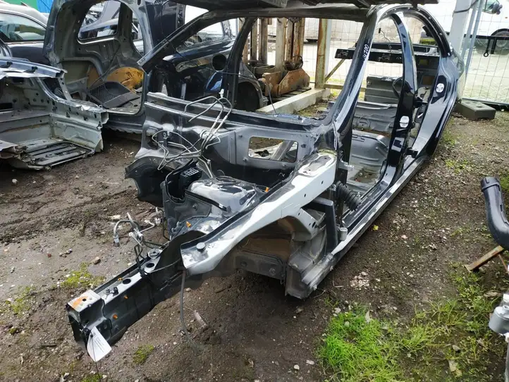 Mercedes-Benz C W204 (2007 - 2014) Кузов — фото 3