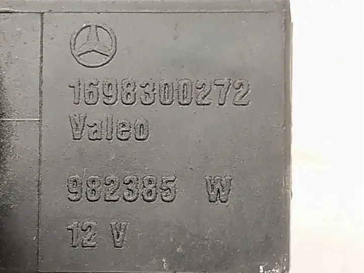 Mercedes-Benz R W251 (2005 - 2013) Датчик давления воздуха впуска — фото 5