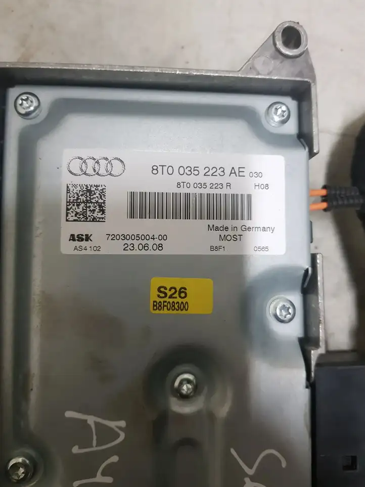 Audi A4 S4 B8 8K (2007 - 2011) 8T0035223AE Усилитель звука — фото 3
