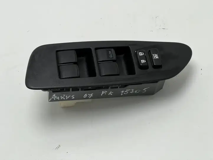 Toyota Auris 150 (2006 - 2012) 7423202550 Блок кнопок стеклоподъемников — фото 1