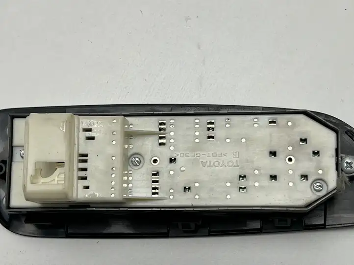 Toyota Auris 150 (2006 - 2012) 7423202550 Блок кнопок стеклоподъемников — фото 3