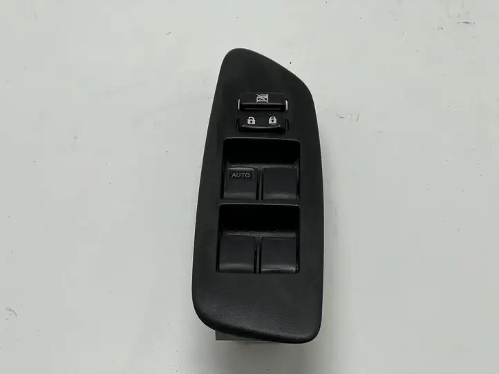 Toyota Auris 150 (2006 - 2012) 7423202550 Блок кнопок стеклоподъемников — фото 5